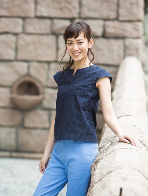 キャップスリーブアイレットブラウス「TALBOTS」6,048円(税込)/画像提供:TALBOTS