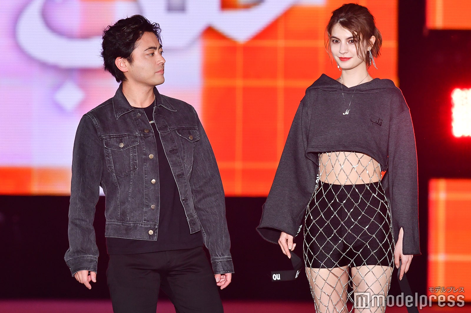 山田孝之、マギー （C）モデルプレス