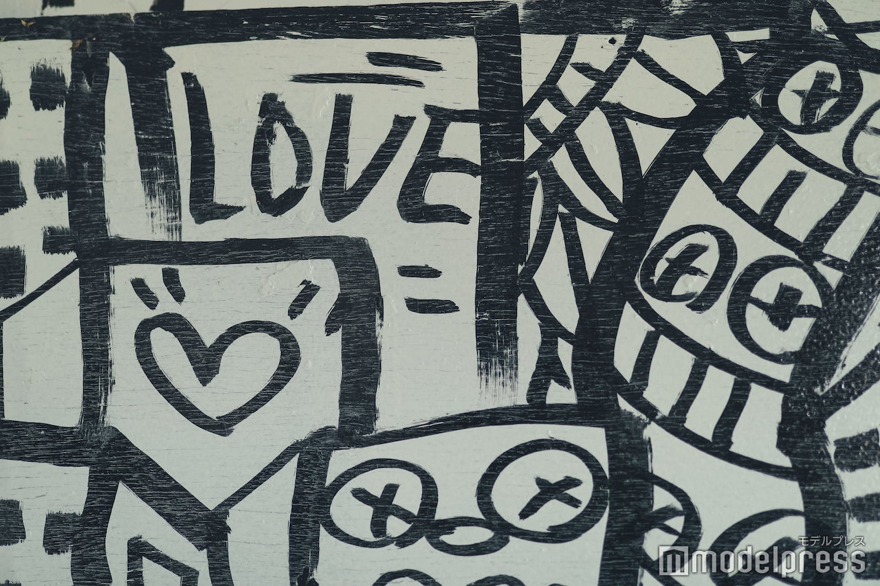 切り取り方も工夫すればポイントでこんなカットが撮れます （C）モデルプレス