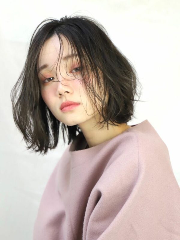 大人可愛いが叶う エアリーボブ とは 30 40代女性も挑戦しやすい髪型カタログ モデルプレス