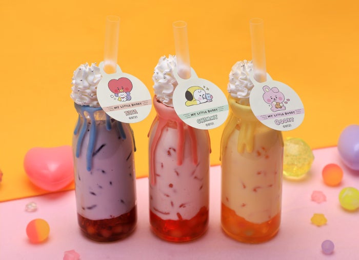 ミルクドリンク(いちご・マンゴー・ブルーベリー)税込990円(C)BT21