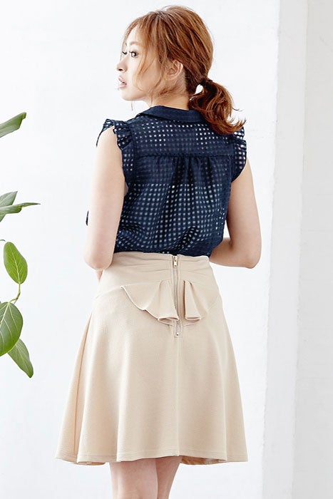 袖フリル2typeノースリーブブラウス「Pierrot」1,980円（税込）／画像提供：Pierrot