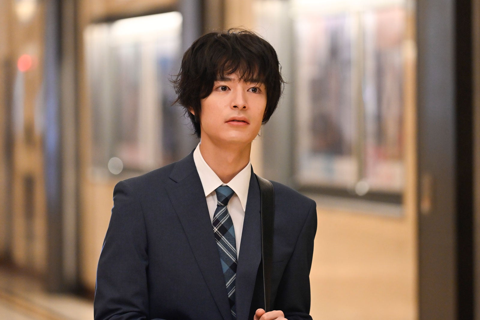 塩野瑛久「無能の鷹」第3話（C）テレビ朝日