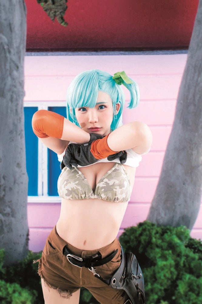 えなこ　撮影／桑島智輝（C）バードスタジオ／集英社