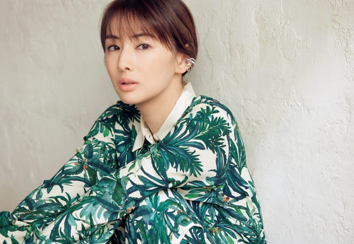 北川景子「北川景子オフィシャルカレンダー2025」(C)SDP