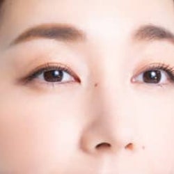 目の下のたるみがすっきりする簡単マッサージ モデルプレス 目の下のたるみがすっきりする簡単マッサージ モデルプレス