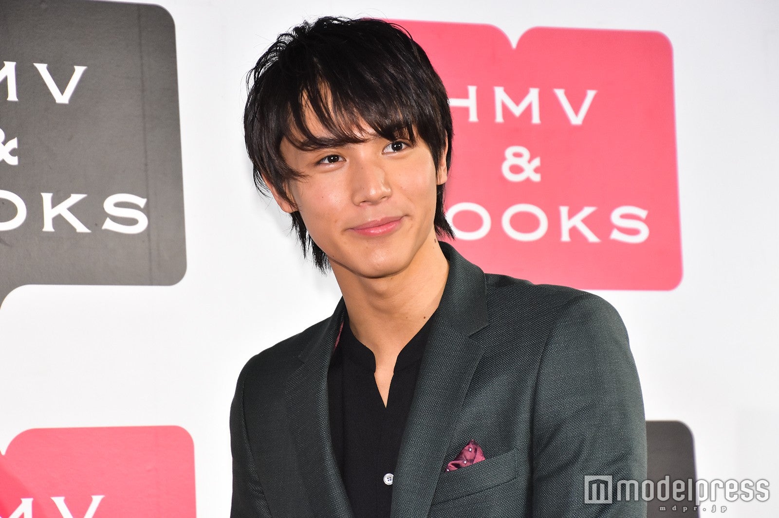 中川大志の彼氏ぶりに女子悶絶 愛してるよに死んだ ハグやばすぎ モデルプレス 中川大志の彼氏ぶりに女子悶絶 愛してるよに死んだ ハグやばすぎ モデルプレス