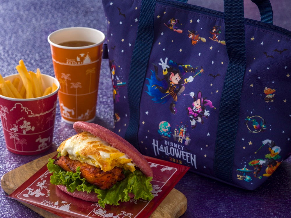 スペシャルセット、スーベニアランチケース付き2,670円／販売店舗：東京ディズニーシー：ニューヨーク・デ（C）Disney