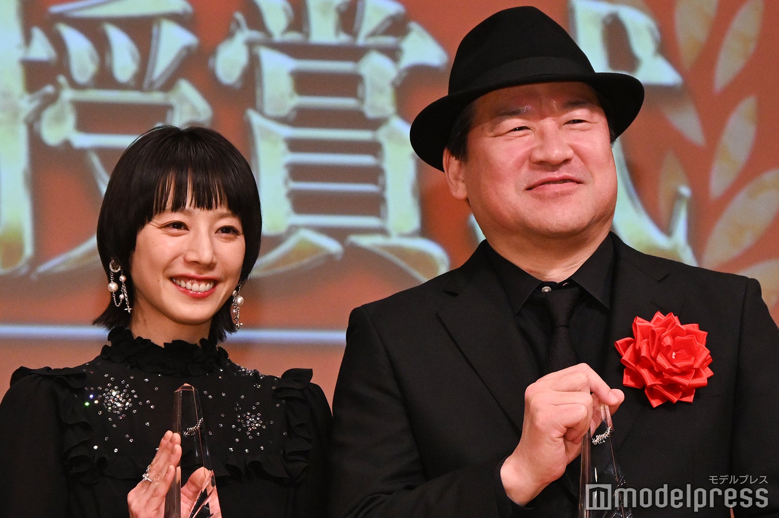 夏帆、佐藤二朗（C）モデルプレス