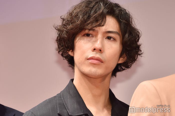賀来賢人(C)モデルプレス