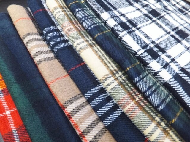 チェック柄にもこだわりを。