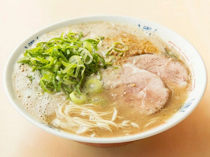 八ちゃんラーメン「ラーメン(770円、ミニ600円)」(写真提供:ラー博)