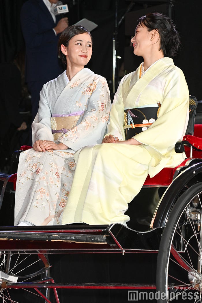前田敦子、水川あさみ (C)モデルプレス
