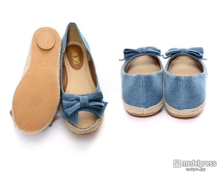 リボンオープントゥジュート風フラットサンダル「ReEDIT」2,498円(税込)