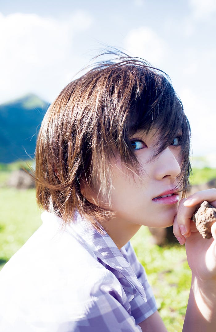 岡田奈々ファースト写真集「飾らない宝石」(ワニブックス刊)より 撮影:桑島智輝