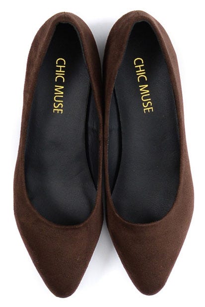 ポインテッドトゥフラットパンプス「Re:EDIT by GALSTAR」2,398円(税込)/画像提供:Re:EDIT by GALSTAR