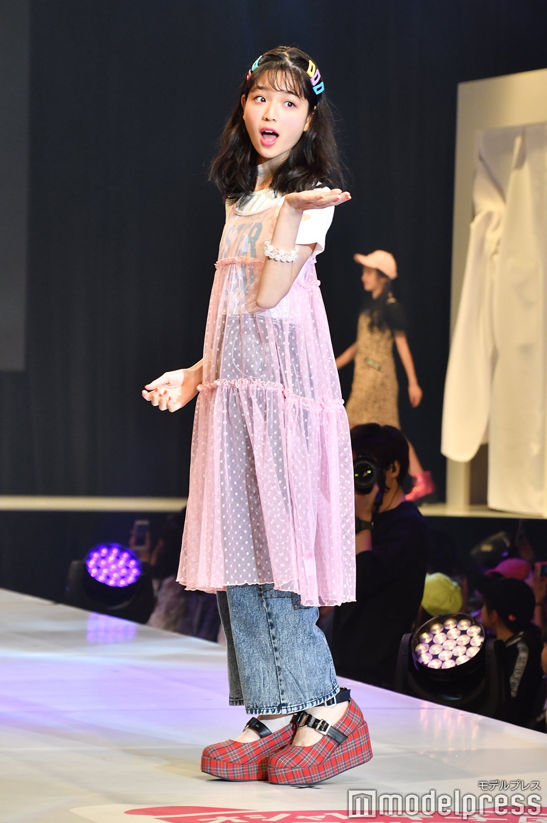 （C）モデルプレス