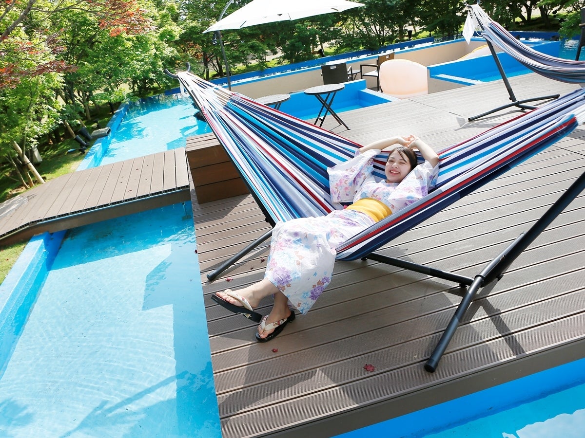 ハンモックでのんびり／画像提供：株式会社ホテル南風楼