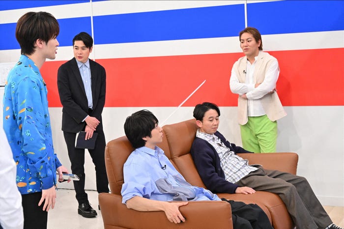 深澤辰哉、吉村崇、櫻井翔、有吉弘行、狩野英孝(C)TBS
