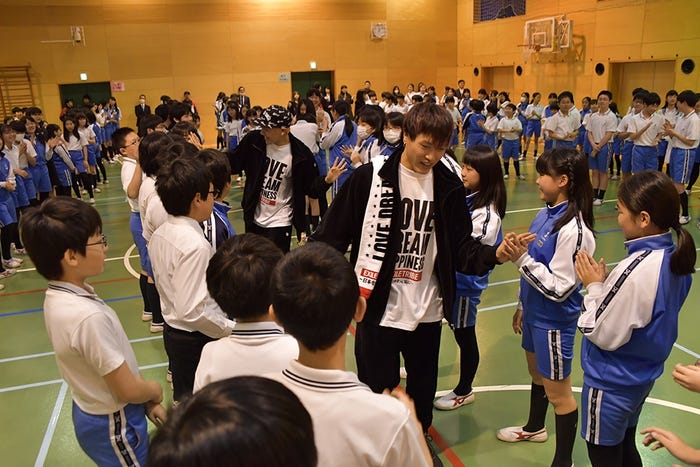 授業の模様 (画像提供:所属事務所)