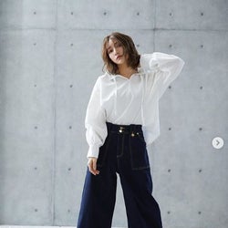 可愛い過ぎて困ります 後藤真希 カールヘア 白ブラウスコーデに反響 素敵 モデルプレス 可愛い過ぎて困ります 後藤真希 カールヘア 白ブラウスコーデに反響 素敵 モデルプレス