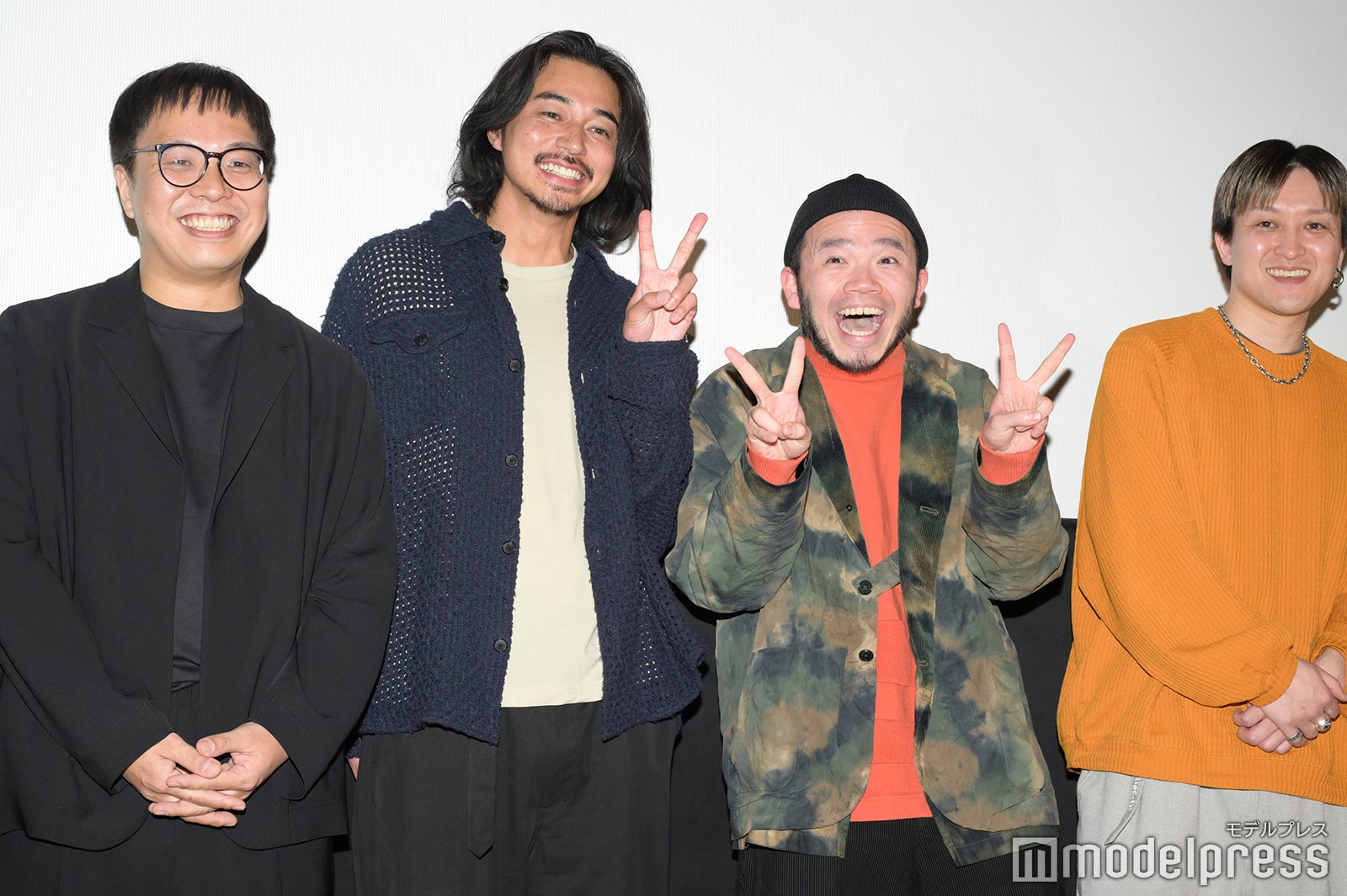 （左から）エリザベス宮地監督、東出昌大、アフロ、UK（C）モデルプレス