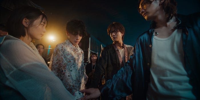 「グラスハート」場面写真/TENBLANK(C)Netflix