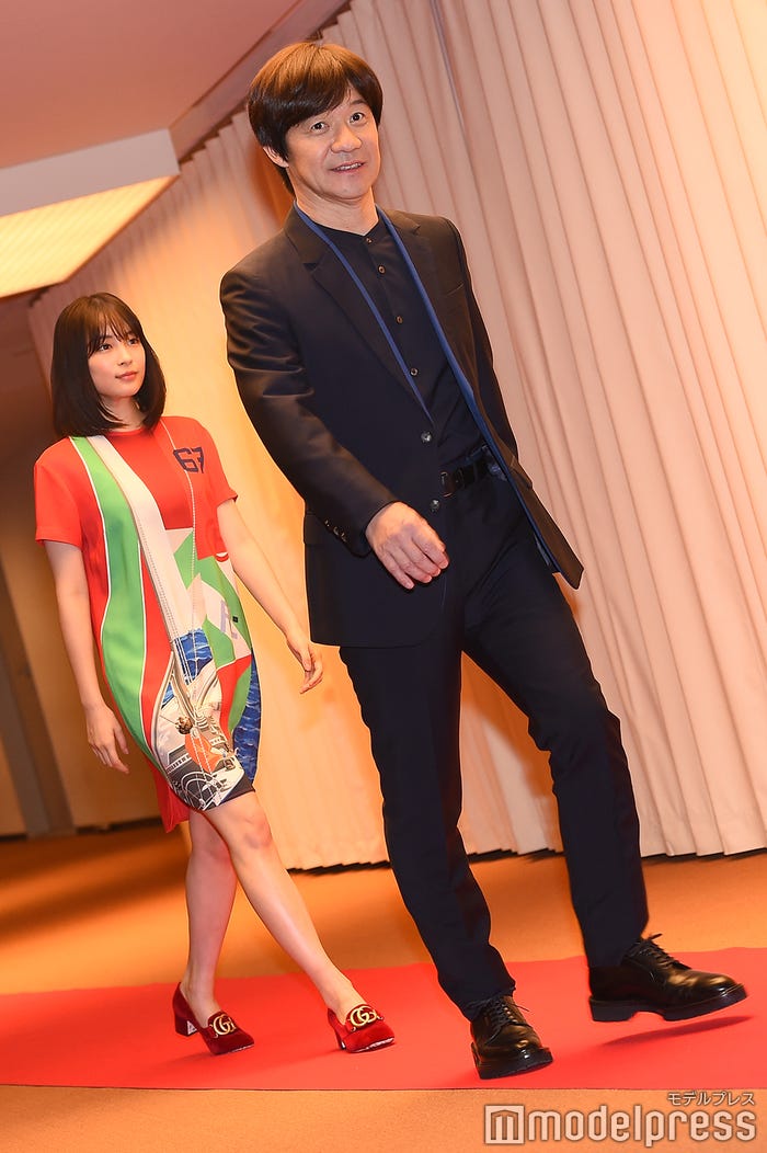 広瀬すず、内村光良 (C)モデルプレス