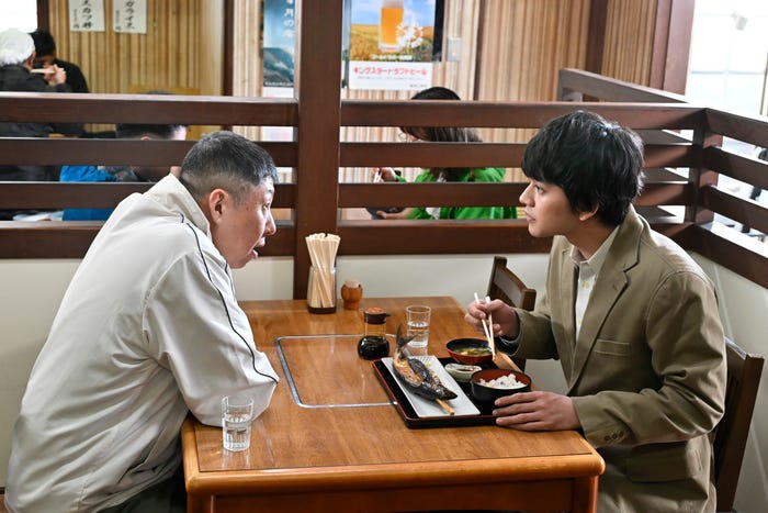 荒川良々、北村匠海「サバ缶、宇宙へ行く」第1話(C)フジテレビ