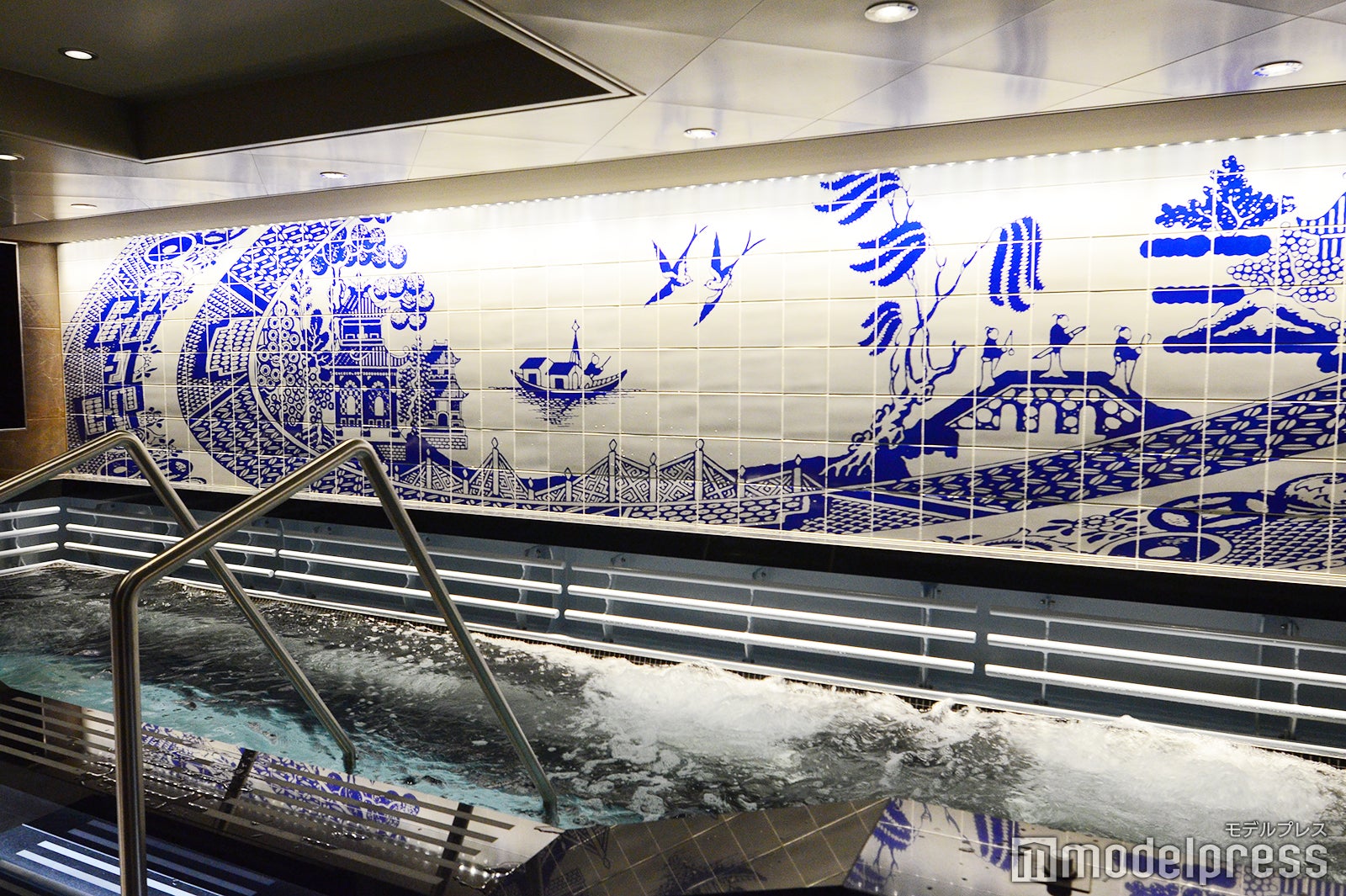 マッサージを受けるとバイタリティプールも無料で利用可（C）モデルプレス