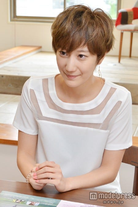 モデルプレスのインタビューに応じた花井瑠美
