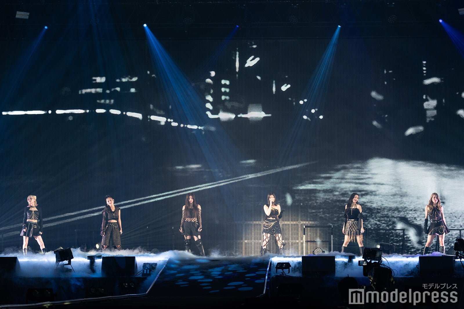 moxymill「SEVEN COLORS presents moxymill Debut Live 2025」（C）モデルプレス