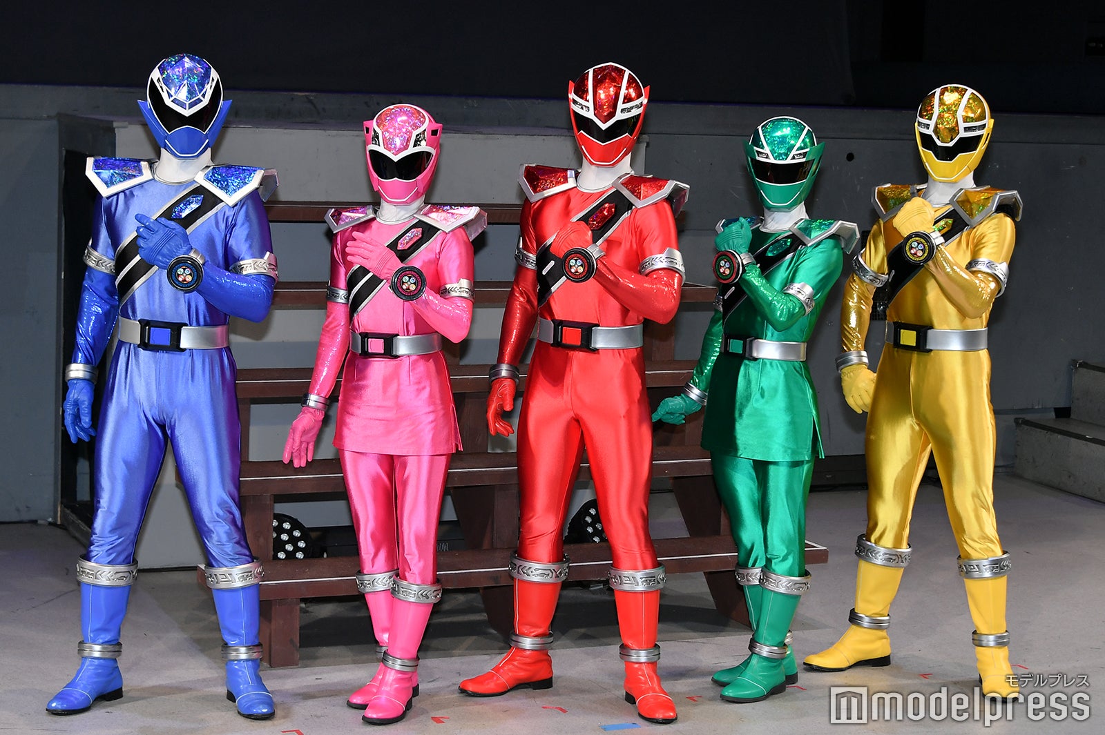 「魔進戦隊キラメイジャー」 （C）モデルプレス