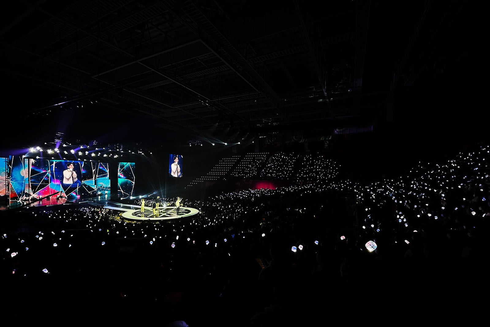 TOMORROW X TOGETHER（P）＆（C）BIGHIT MUSIC