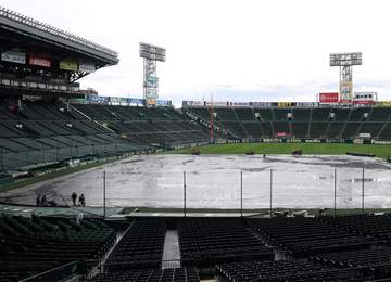 夏の甲子園 天候不良の影響で13日に4試合開催 12日に中止の東海大甲府－健大高崎が第1試合