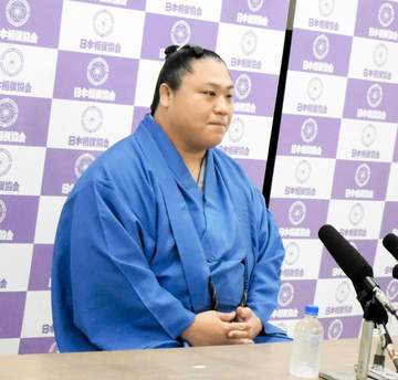 復活優勝の若隆景、パレード旗手に若元春を指名の理由明かし笑わせる【大相撲】