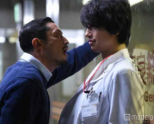 斎藤工、“壁ドン”され「ラテンの匂いがした」