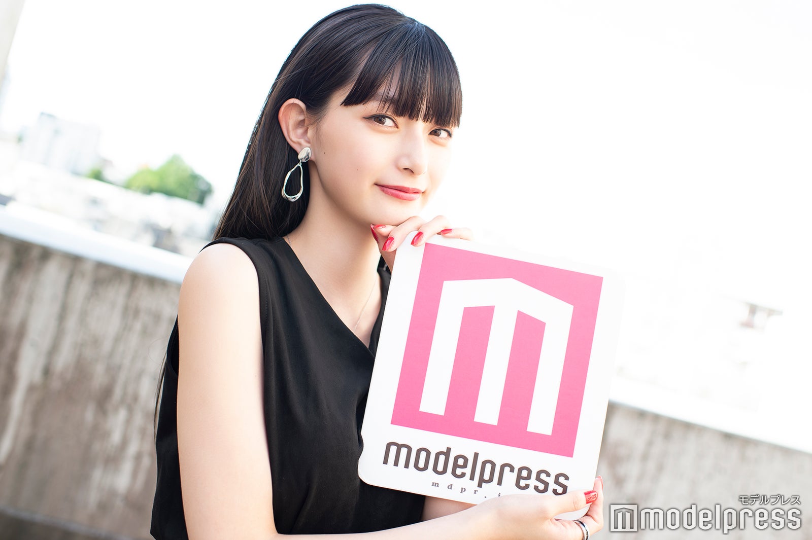 中澤瞳（C）モデルプレス