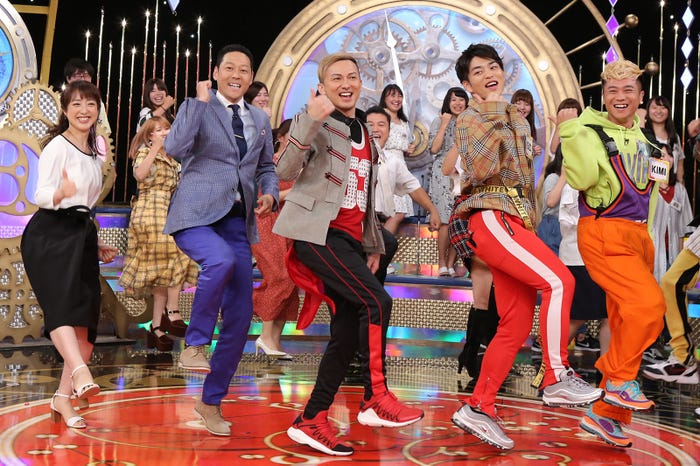 DA PUMPとダサかっこいい“いいねダンス”披露(C)日本テレビ