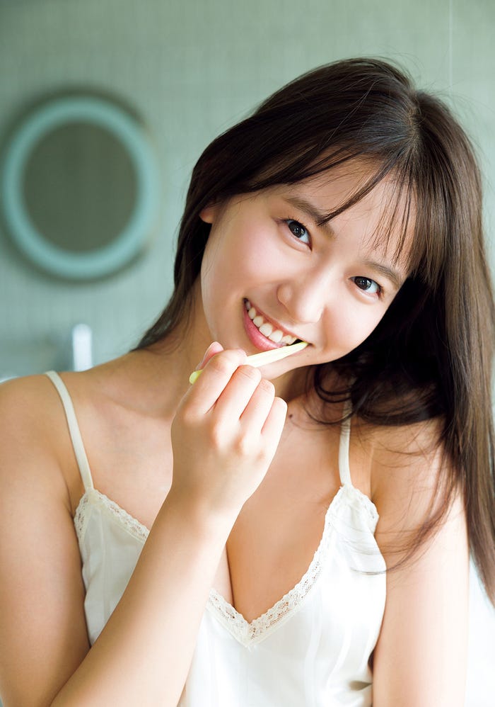 志田音々「nene -まるっとぜんぶ-」より(C)Takeo Dec./講談社