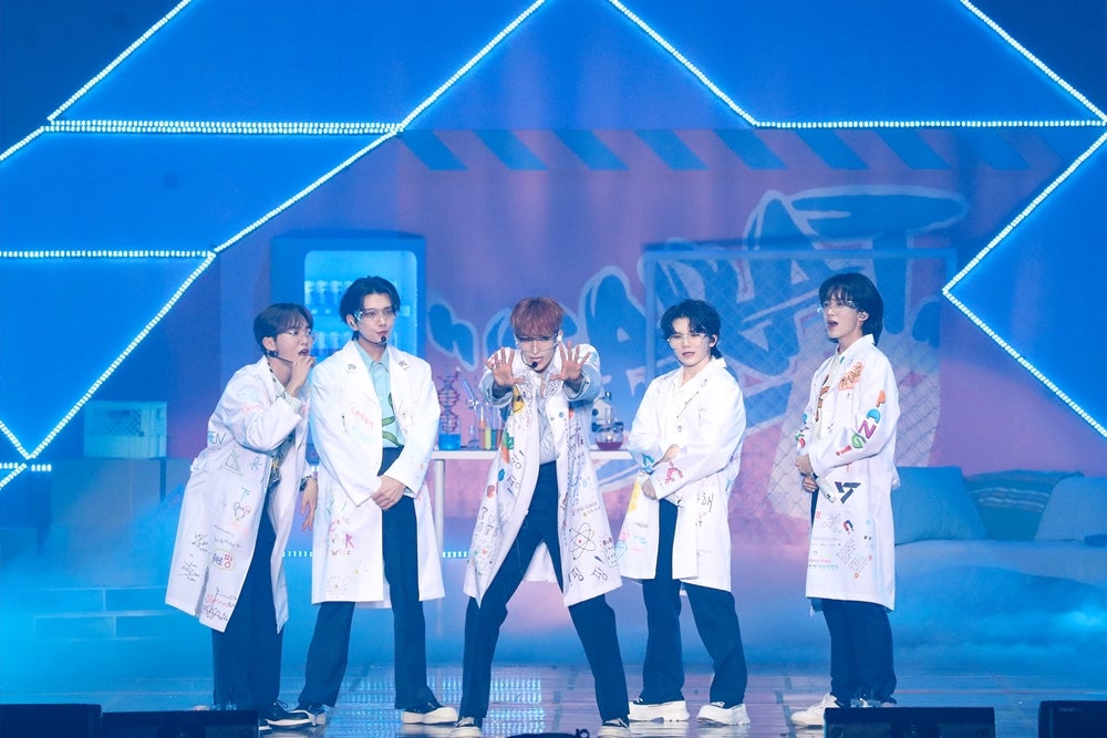 「SEVENTEEN in CARAT LAND」SEVENTEEN（C）PLEDIS Entertainment