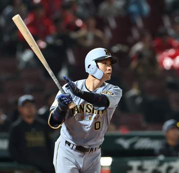 阪神 木浪聖也が勝ち越しの2ラン！延長十回に右翼席へ 敵地に阪神ファンの歓声響く この日も3安打猛打賞