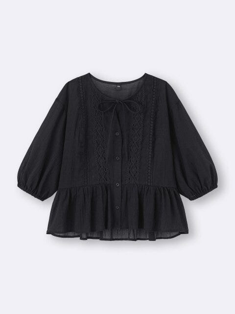 GU レースペプラムブラウス GUのレースペプラムブラウス