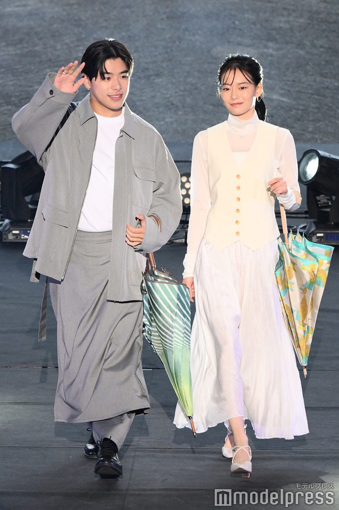 なこなこカップル(C)モデルプレス