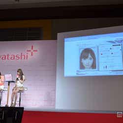 資生堂「ワタシプラス」の「ビューティーチェック」を体験する小嶋陽菜