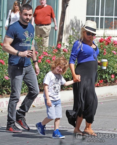 クリスティーナ・アギレラ、妊娠でボディが巨大化？