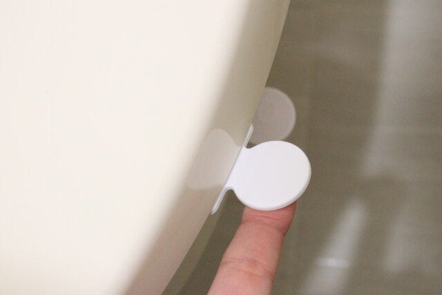 セリア　トイレのフタ＆便座用ハンドルセット　使用例