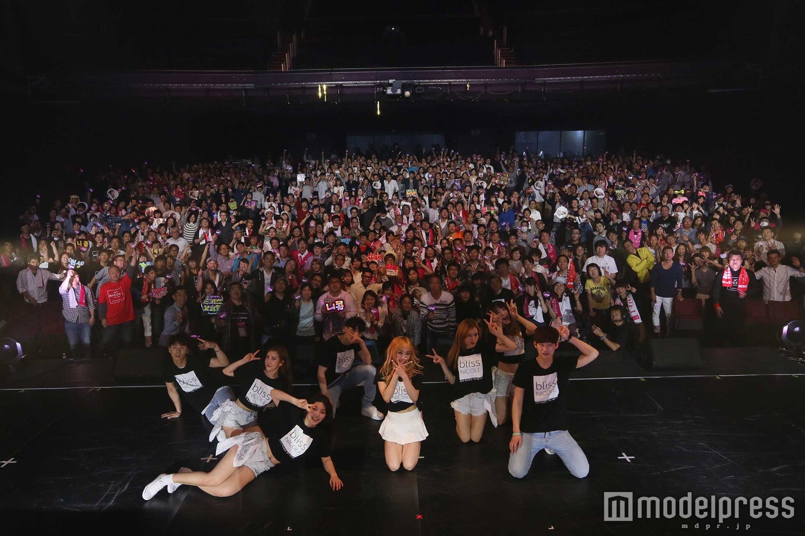 「2016 NICOLE The 1st LIVE-bliss-」の様子