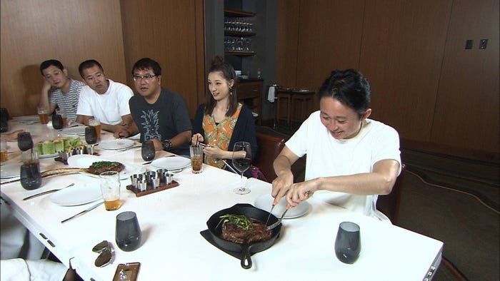 「有吉の夏休み2017密着77時間inハワイ」(C)フジテレビ