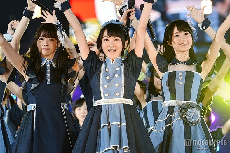 西野七瀬、生駒里奈、生田絵梨花